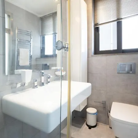 Luxury Industrial Style In Gazi Square Apartment
