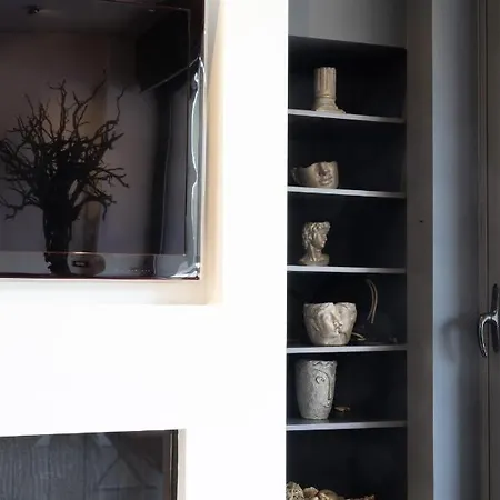 Luxury Industrial Style In Gazi Square Apartment